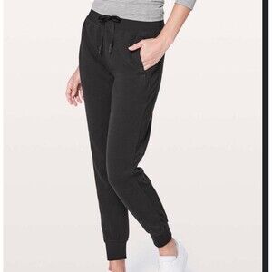 Lululemon Womens get going joggers black thick sweatpants joggers sz 10